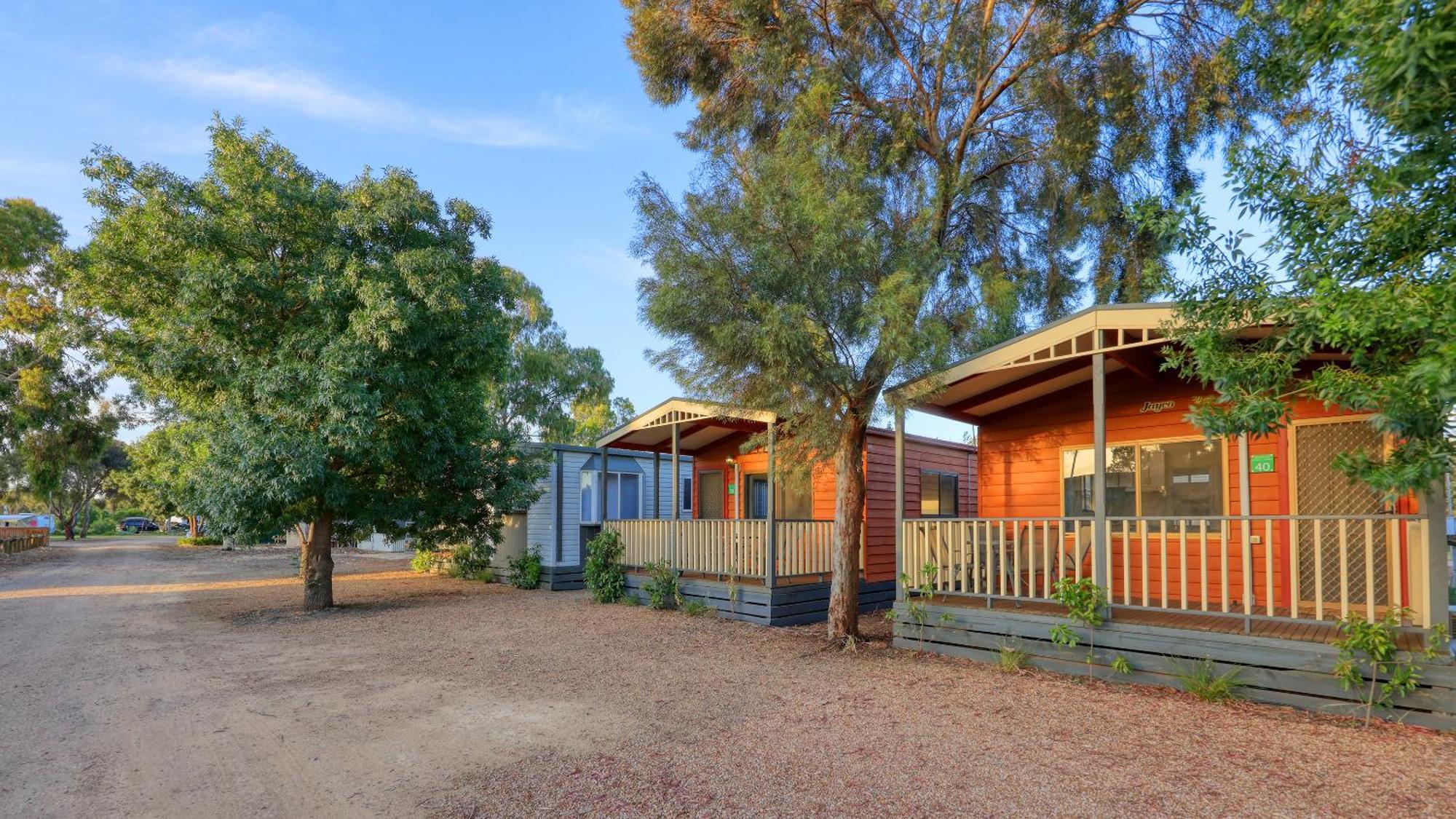 Yarrawonga Riverlands Tourist Park ภายนอก รูปภาพ