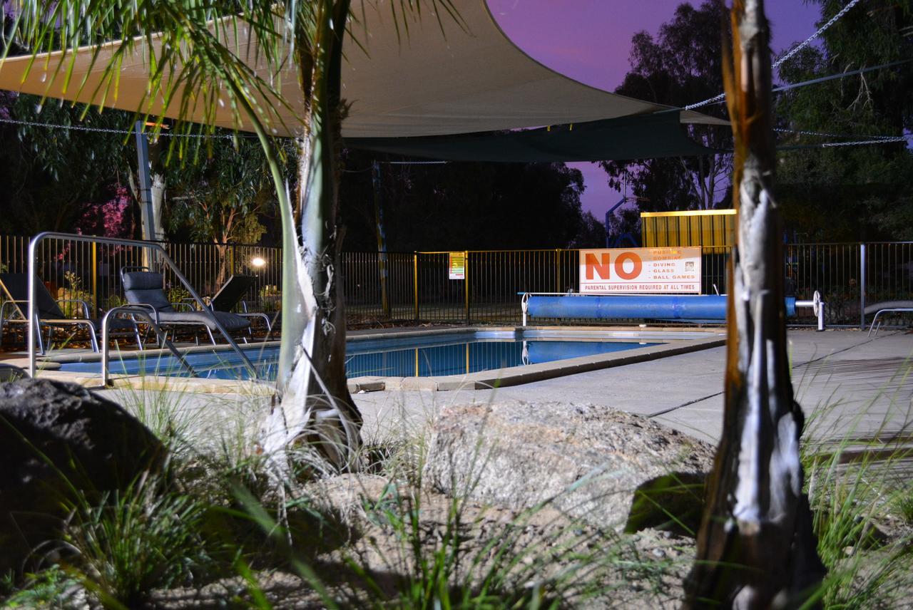 Yarrawonga Riverlands Tourist Park ภายนอก รูปภาพ